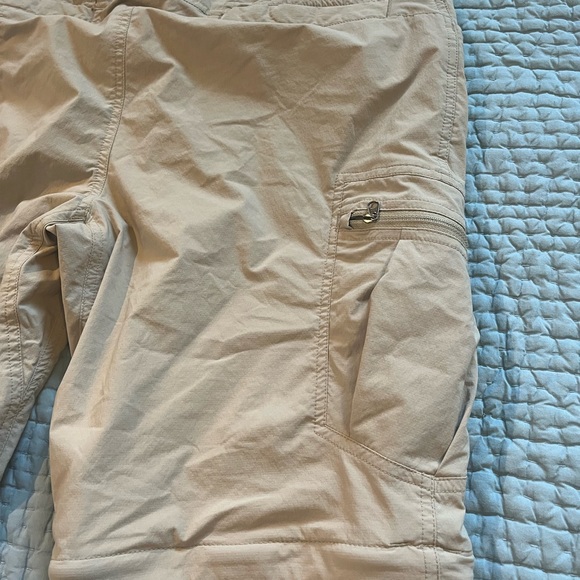 MARMOT - Men’s travel pants- zip off- to shorts. 32”x32”. Excellent condition - Picture 8 of 14